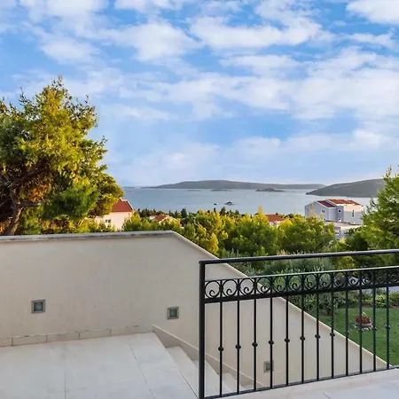 Romano Villa *